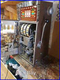 Vintage Ballys slot Machine 25 cent 5 line machine works GOLDEN NUGGET 873