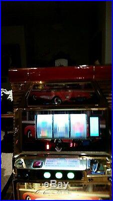 Vintage CORVETTE SLOT MACHINE COLLECTABLE Casino 200 TOKENS Slot Machine C1