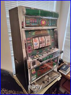 Vintage Double Chance Coin/Token Slot Machine Available for Pick up In Florida