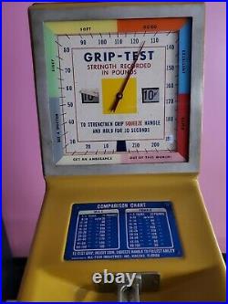 Vintage Grip Test Stand, Coin Operated, Nice. Perfect For The Man Cave