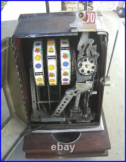 Vintage Harveys 10 cent Slot Machine