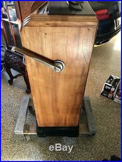 Vintage Jennings Nickle Sun Chief Club Console Antique Slot Machine