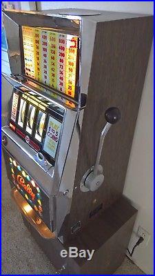 Vintage Las Vegas Slot Machine, 25-cent, 3-reel, fruit