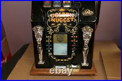 Vintage MILLS GOLDEN NUGGET 25c Quarter Mechanical Slot Machine WORKS