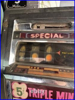 Vintage Mill's Slot Machine