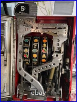 Vintage Mill's Slot Machine