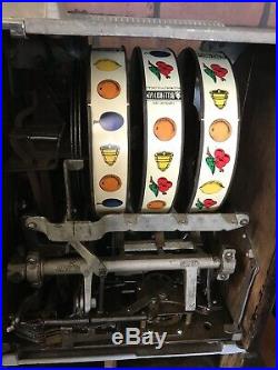 Vintage Mills $0.25 Gooseneck Slot Machine Recently Serviced
