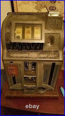 Vintage Mills 10 cent slot machine 1920s