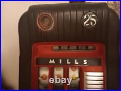 Vintage Mills $. 25 Hi Top Slot Machine