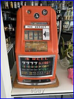 Vintage Mills 4-reel slot machine