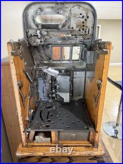 Vintage Mills Horse Head 5 Cent Slot Machine Coin Operated