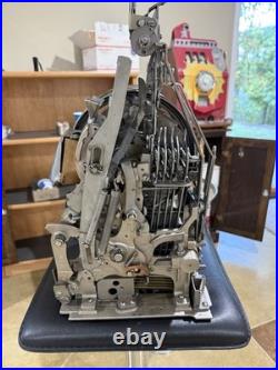 Vintage Mills Horse Head 5 Cent Slot Machine Coin Operated