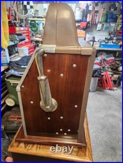 Vintage Mills Horse head 25 cent slot machine with claw foot stand PICK UP ONLY