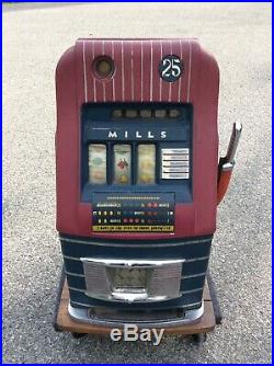 Vintage Mills Slot Machine 25 Cents