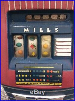 Vintage Mills Slot Machine 25 Cents