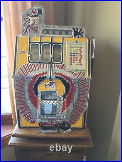 Vintage Mills War Eagle Slot Machine 5-cent With Oak Stand