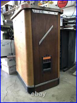 Vintage Nickel Slot Machine