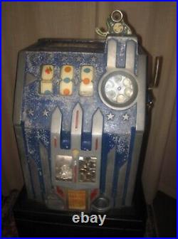 Vintage Pace Comet $. 25 Slot Machine with Vintage Mills Metal Stand