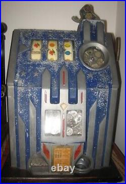 Vintage Pace Comet $. 25 Slot Machine with Vintage Mills Metal Stand