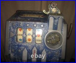 Vintage Pace Comet $. 25 Slot Machine with Vintage Mills Metal Stand