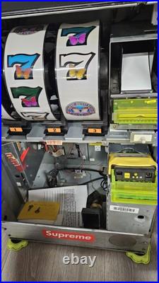 Vintage Triple Double BUTTERFLY SEVENS Slot Machine by IGT with Key. Works