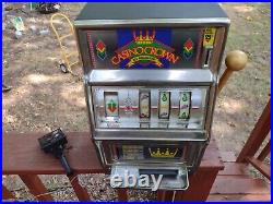 Vintage Waco Casino Crown Flashing Novelty Slot Machine 25 Cent Coin. Works