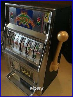 Vintage Waco Casino Crown Novelty Slot Machine 25 Cent Coin. Working