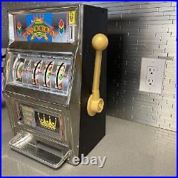 Vintage Waco Casino Crown Novelty Slot Machine 25 Cent Coin. Works