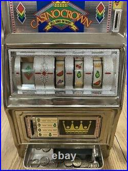 Vintage Waco Casino Crown Novelty Slot Machine 25 Cent Coin. Works Great