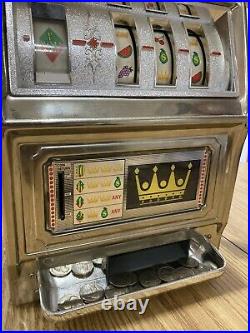 Vintage Waco Casino Crown Novelty Slot Machine 25 Cent Coin. Works Great