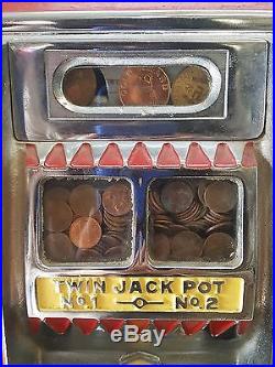 Vintage Watling Baby Twin Jackpot 1933 Golden Coin Gum 1 Cent Penny Slot Machine
