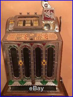 Vintage mills slot machine with Base