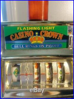 Vtg. Casino Crown 25 Cent Slot Machine Bell Rings/Lights Flash Made In Japan