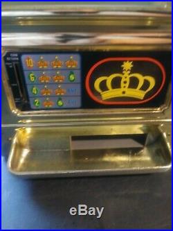 Vtg. Casino Crown 25 Cent Slot Machine Bell Rings/Lights Flash Made In Japan