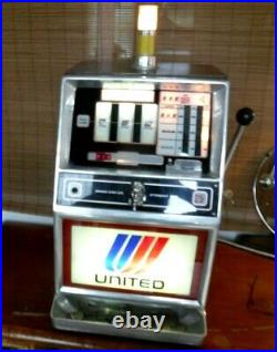 Vtg WORKING Jennings 400 SLOT MACHINE from UNITED AIRLINES from Las Vegas Lounge