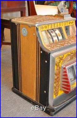 Whatling Treasury 5 Cent Twin Jackpot Slot Machine Circa 1936