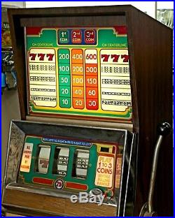 -play 1 To 3 Coins 3 Reel 25 Cent Slot Machine