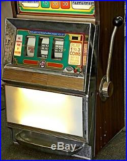 -play 1 To 3 Coins 3 Reel 25 Cent Slot Machine